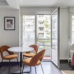 아파트 Cozy By Aston